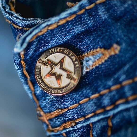 Big Star "Sophie" Distressed Jeans Size 27L Low Rise Boot Cut - Picture 3 of 11